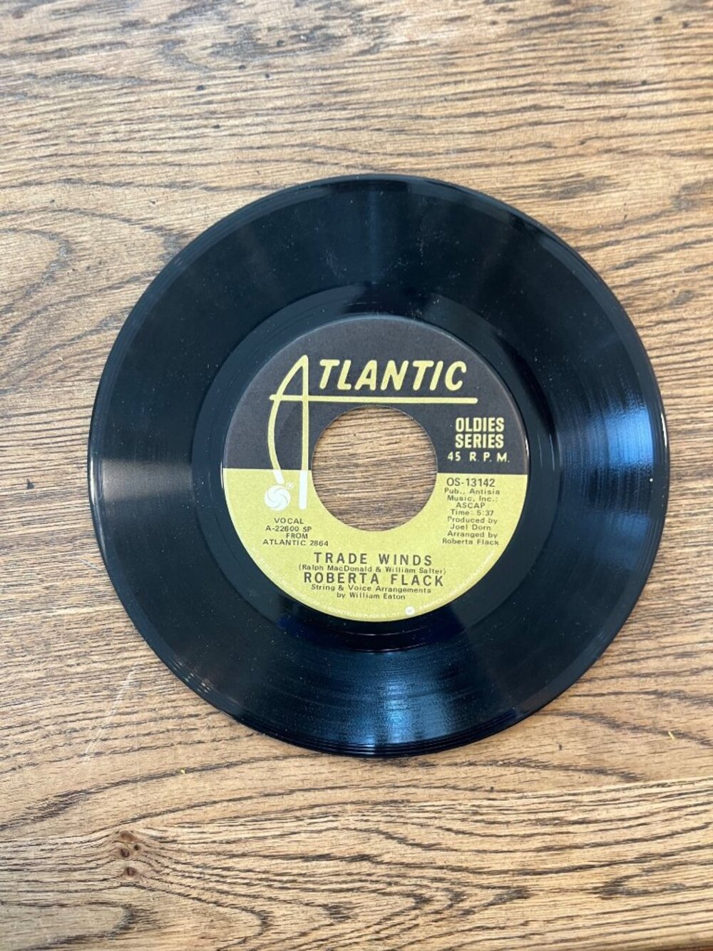 Roberta Flack Killing Me Softly With His Song / Trade Winds Atlantic 45 RPM OS-1